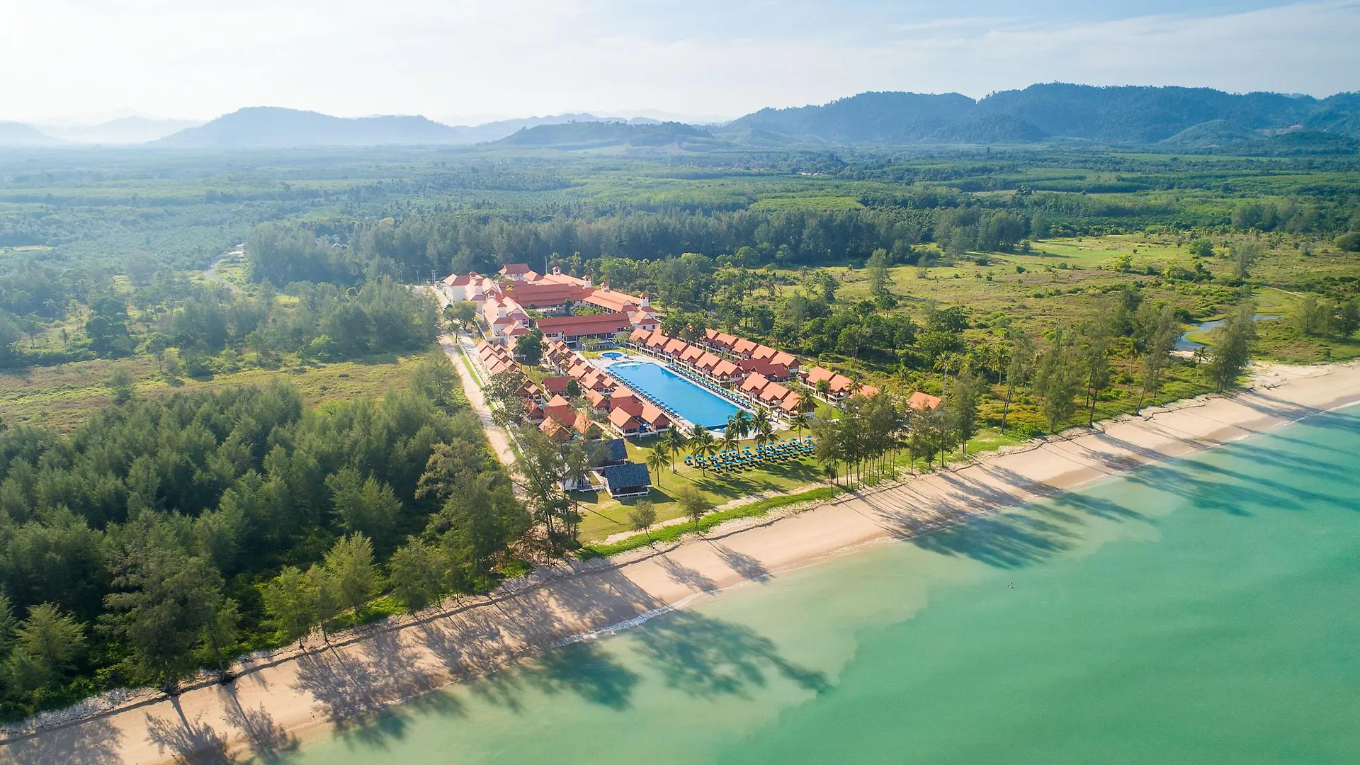 Le Menara Khao Lak location