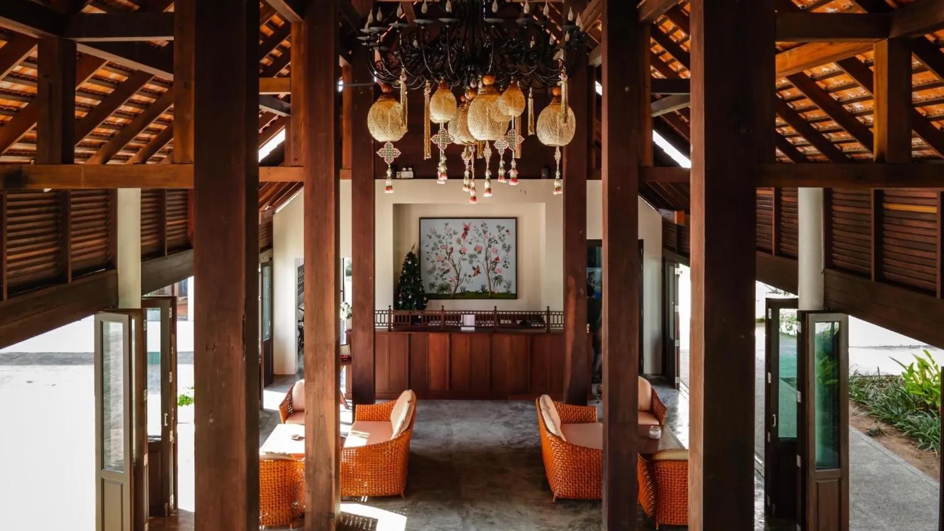 Resort Le Menara Khao Lak Hotel