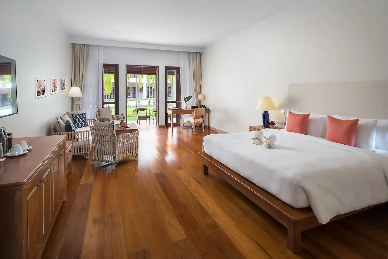 Le Menara Khao Lak Hotel Resort
